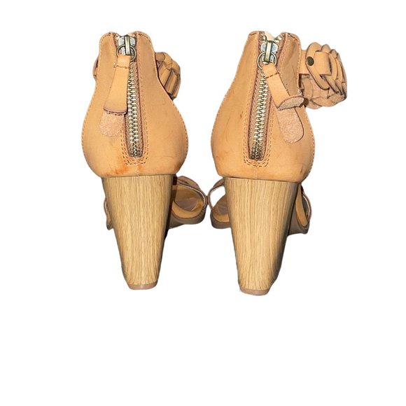 Qupid Chunky Heels, Size 7 - Picture 7 of 7